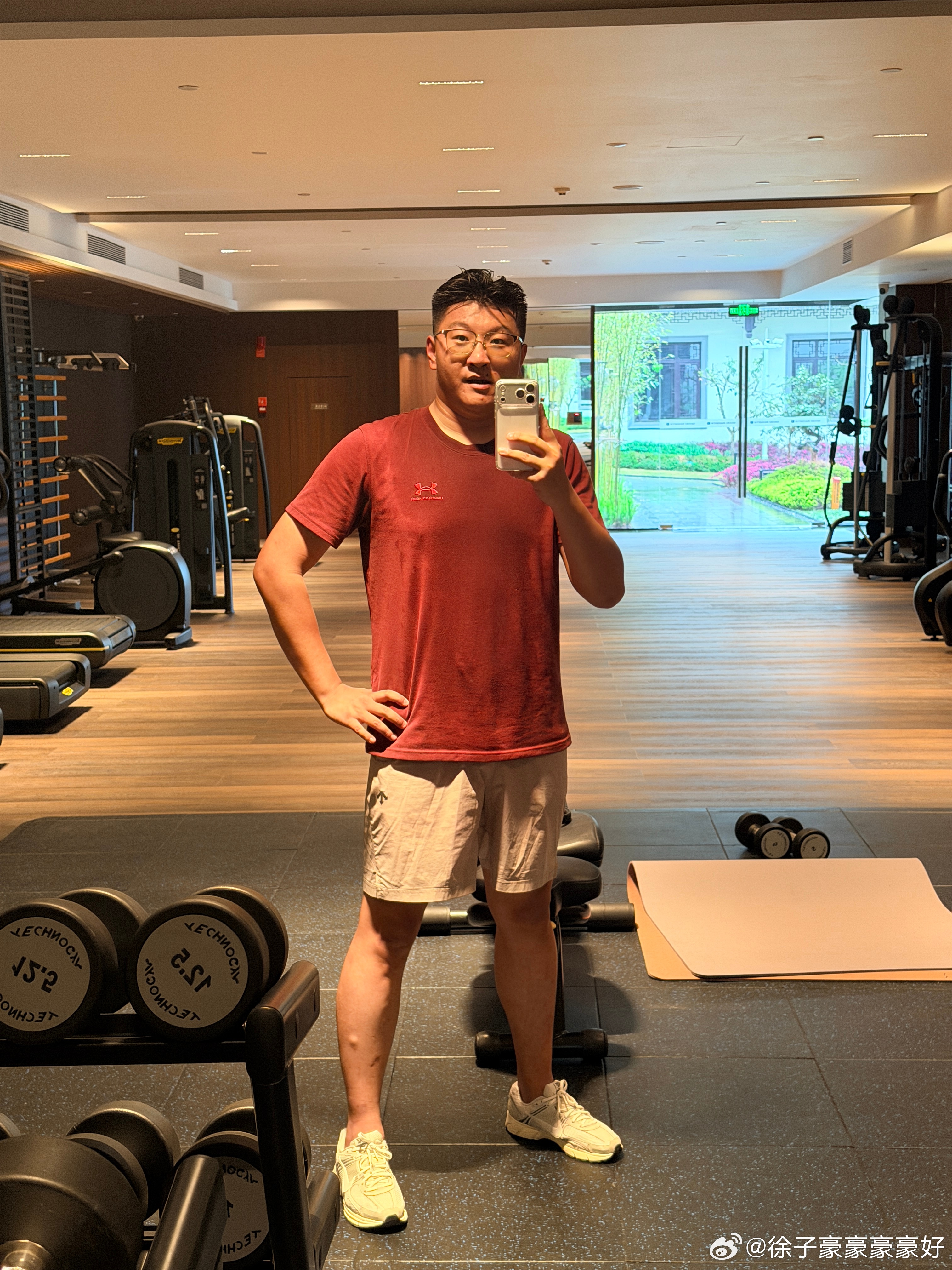 运动最重要的是坚持，但不能过量，歇一天，透一天。 保山