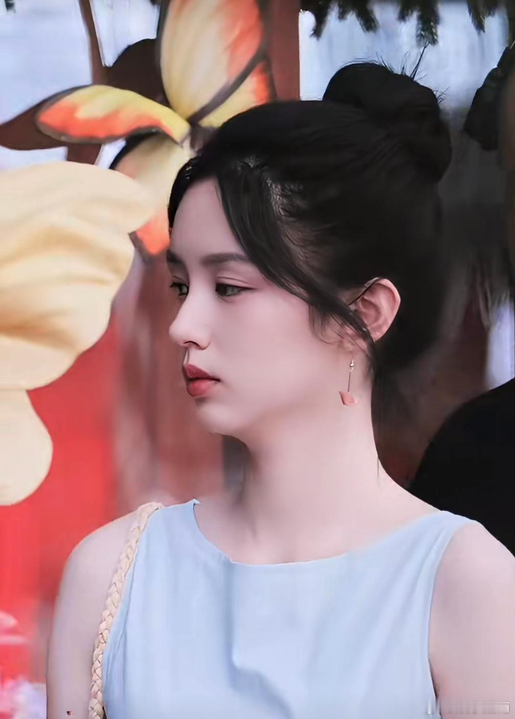 周也《潮热雨季未解之谜》林诗兰路透，好纯好美！ 