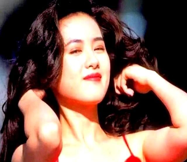 李丽珍拍三级片，片酬400万港币，创当时女星纪录。
舒淇靠它上位，成了国际影后。