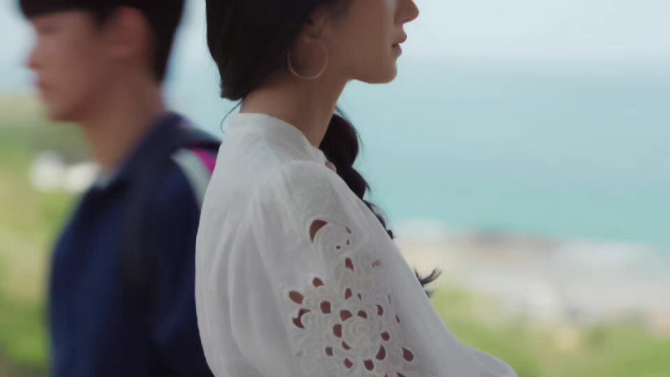 即使是善良的人，也不能任何时候，向谁都显示出来善良。｜东野圭吾《信》 