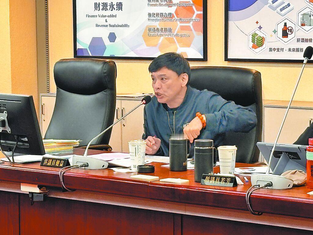 查未成年进同志酒吧 骂蒋万安？社群酸爆：检举人洪健益
台北市警方近日搜索西门町一