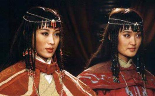 铁木真一生有很多后妃，其中，“也遂”和“也速干”是一对姐妹，她们两人都是成吉思汗
