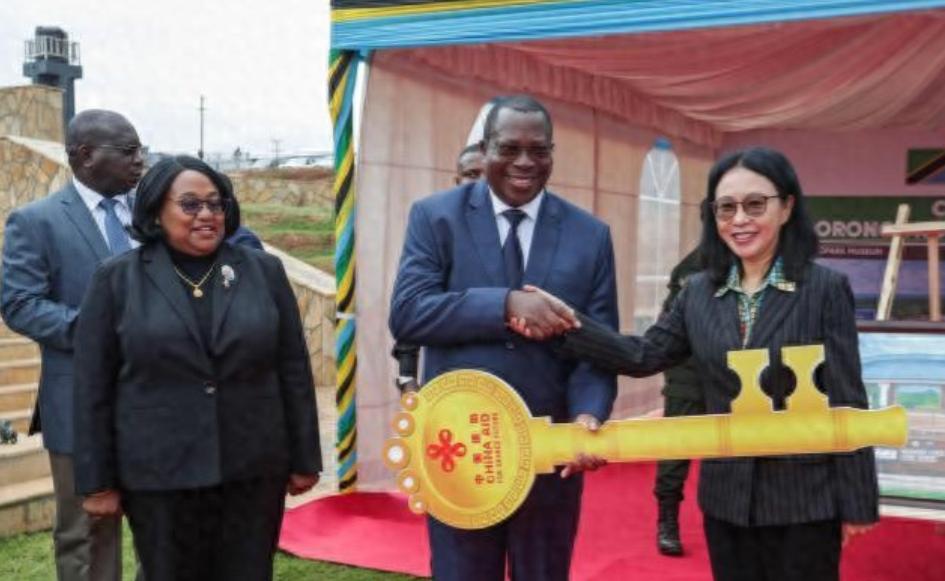 [太阳]坦桑尼亚之前为了向英国和日本示好，突然就取消了和中国合作的100亿美元巴