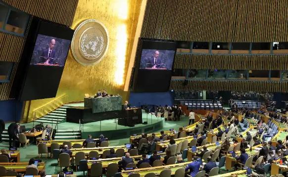 要说当下国际舞台最抓马的名场面之一，那必须是纽约联合国这场重磅核会议。
 
第1