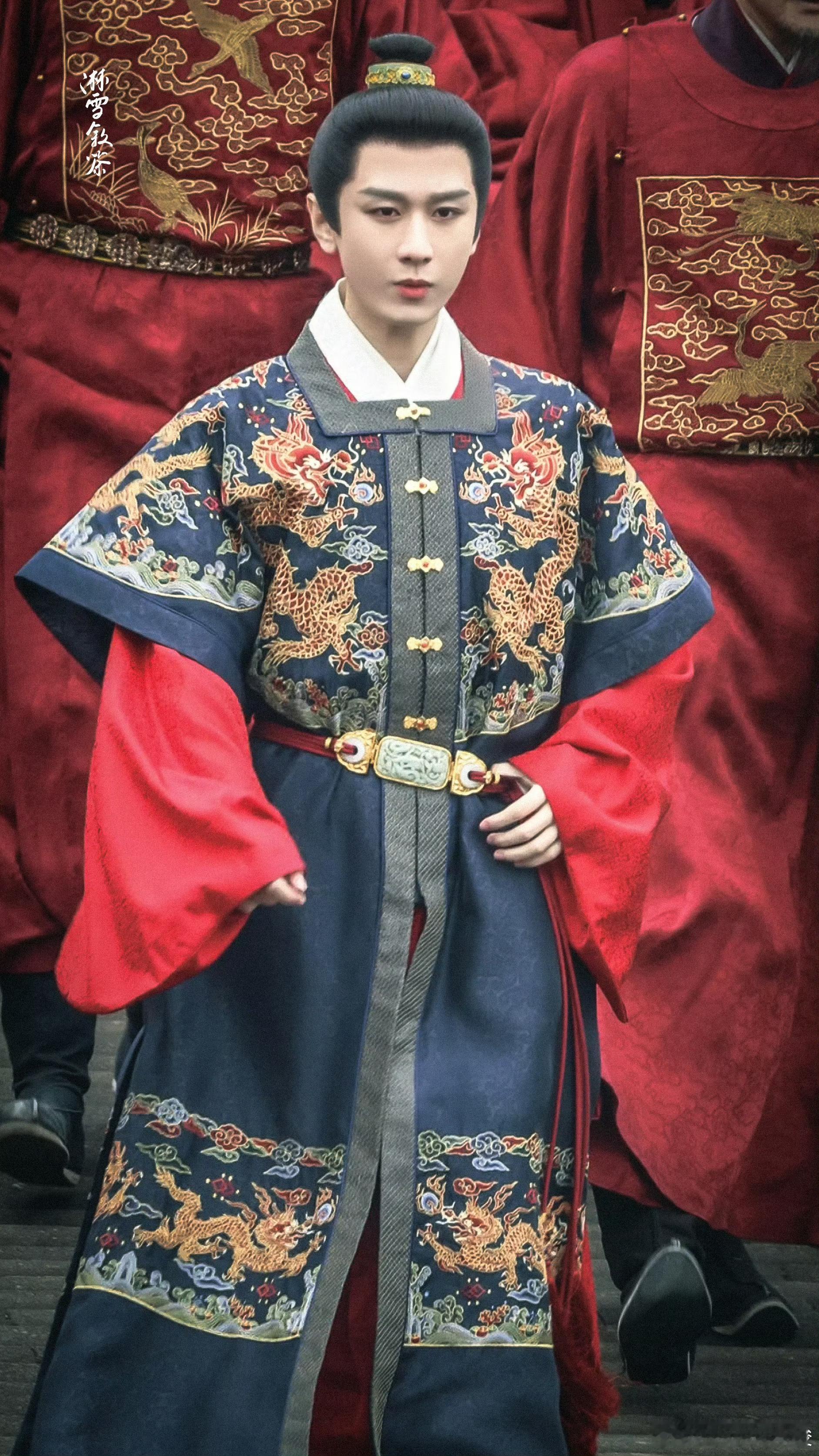 朱瞻基的台词功底真的太扎实了。无论是朝堂之上的慷慨陈词，还是逃亡路上的低声谋划，