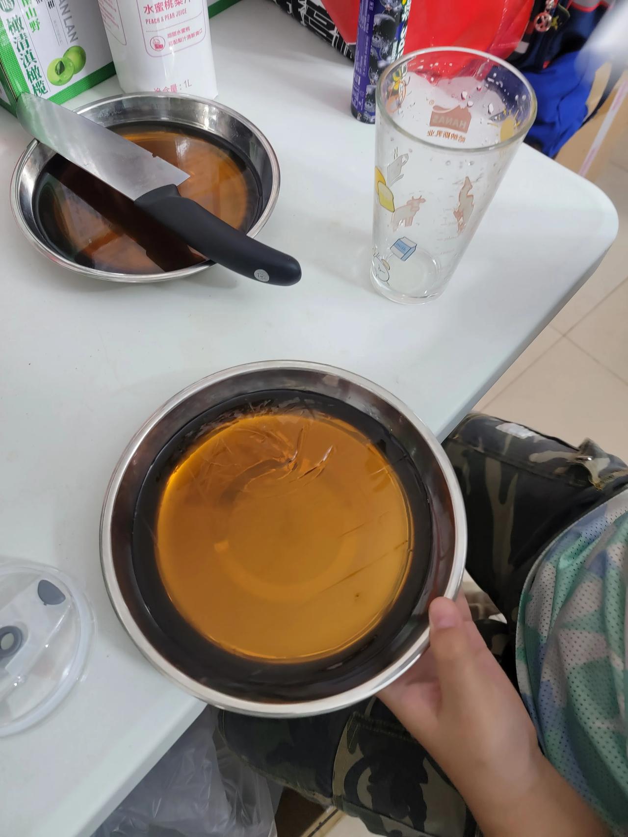今天做的是，金银花果冻果汁捞，清热解暑
