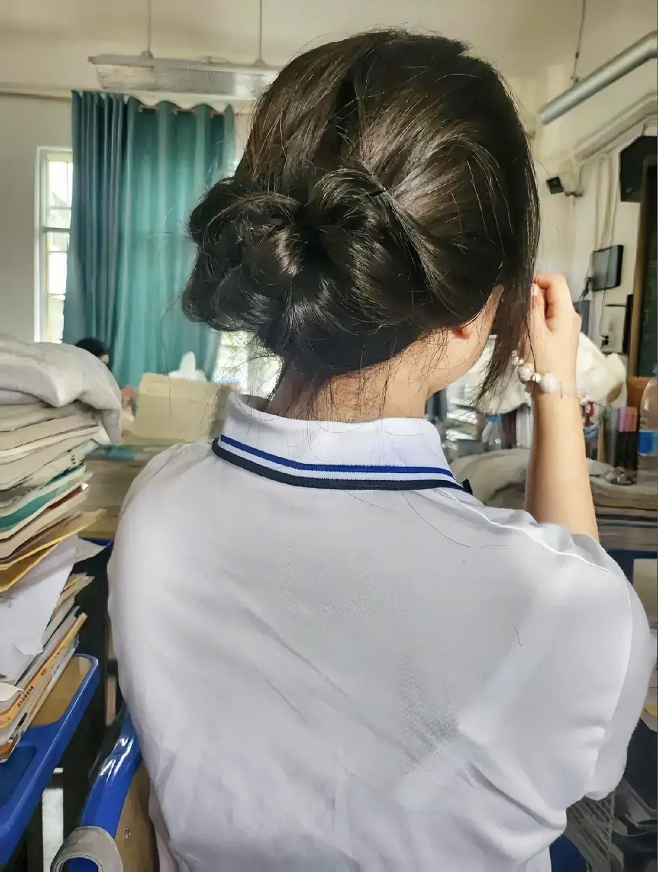 周一周一奄奄一息