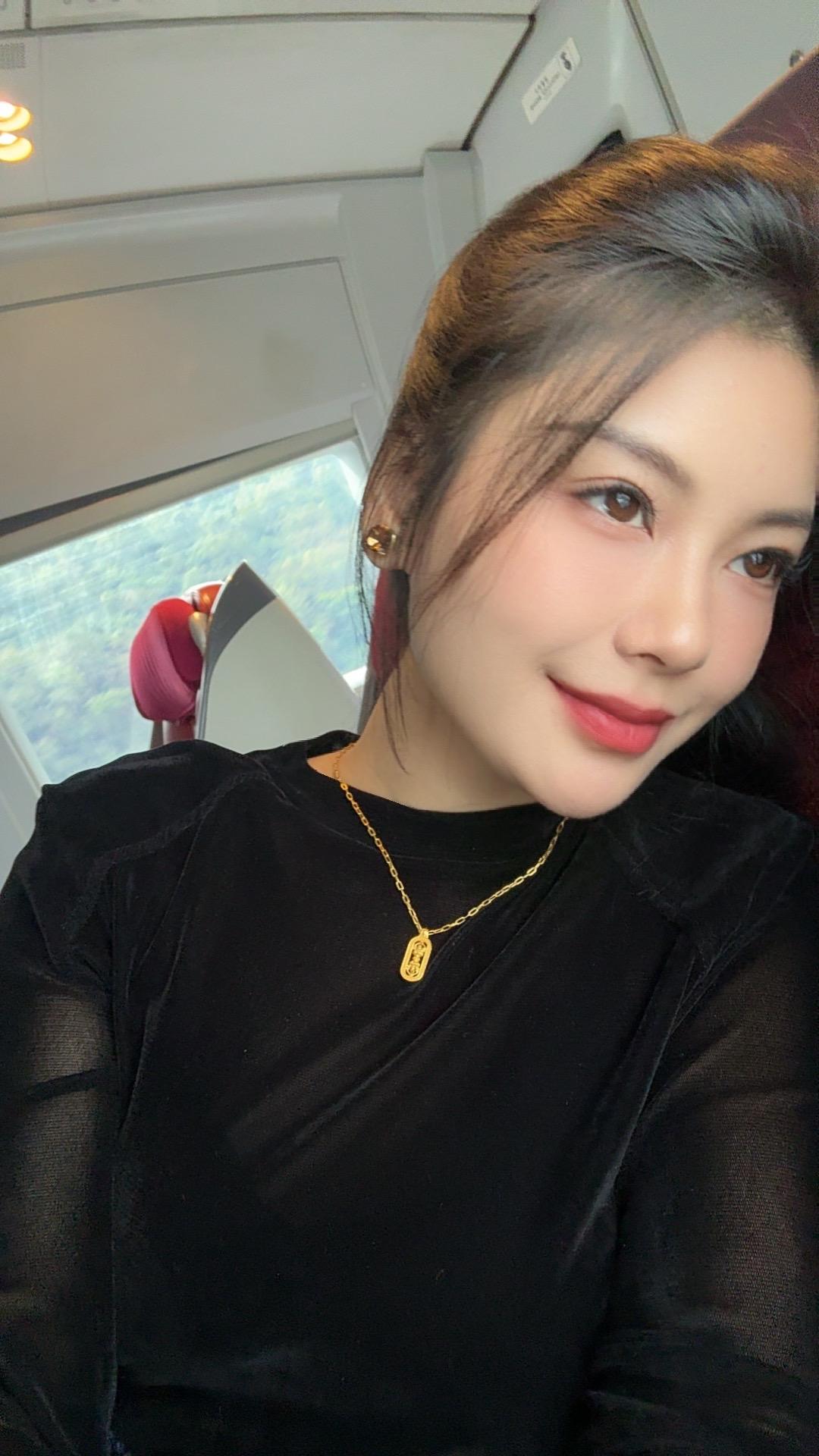 安安静静的生活就好， 企图多了你会感觉人间不值得