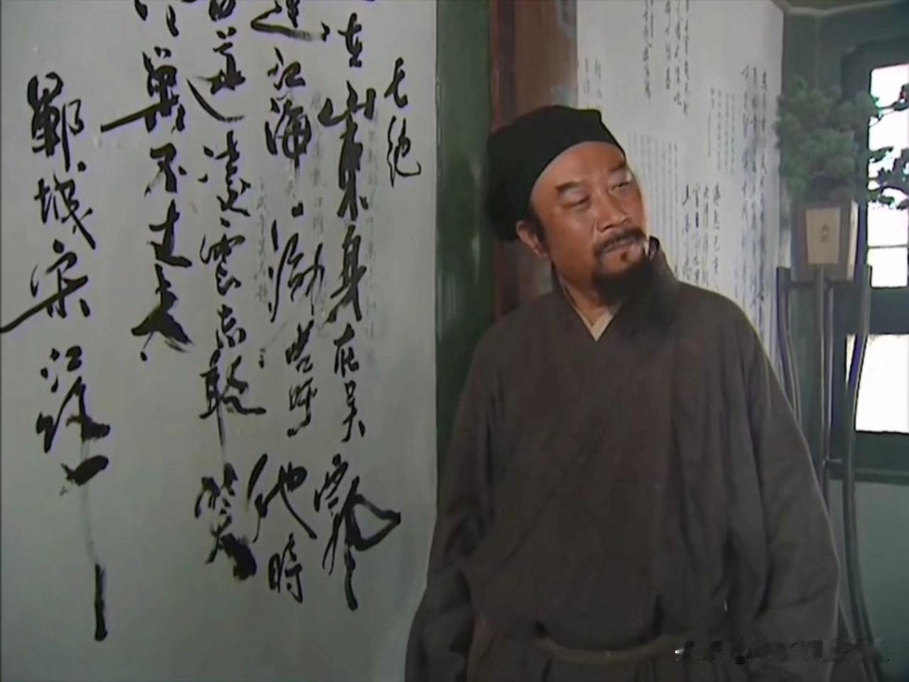 宋江为什么一直渴望被招安?宋江在水浒里出现时是县衙的押司，这不是官而是吏。
就因