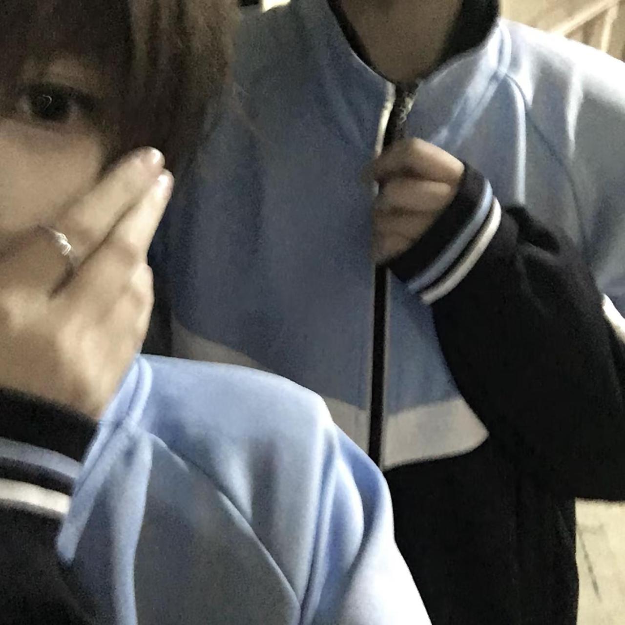 哥哥你太美好了你睡觉时乱乱的头发你喊我名字时的嗓音你教我折纸飞机认真的表情你抽烟