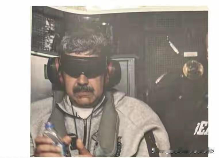 美军轻而易举抓捕马杜罗，高价买来的俄制武器形同虚设