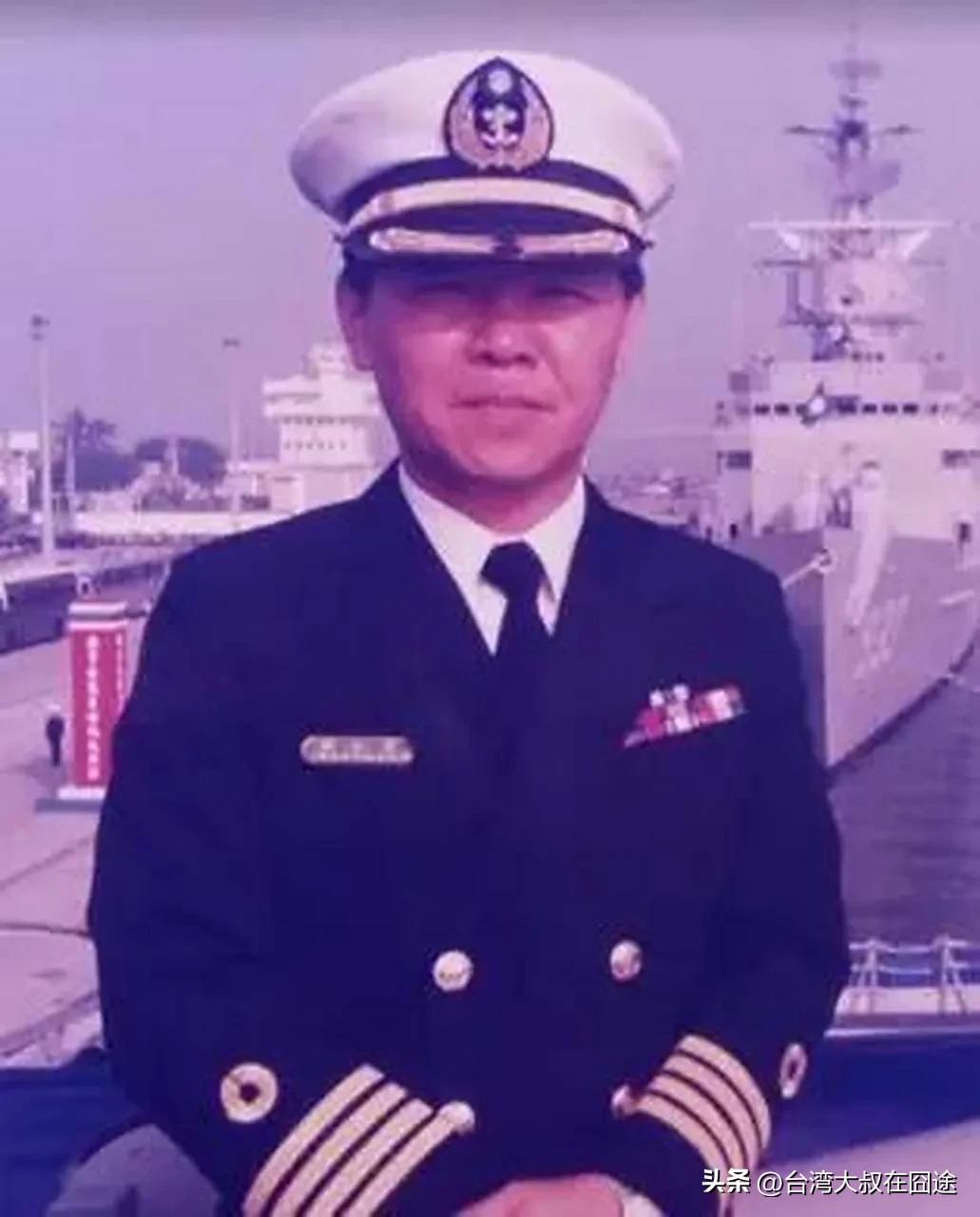台湾前舰长赴京观礼，台当局竟想扣他退休金？
最近，有件事挺热闹。
 
一位台湾地