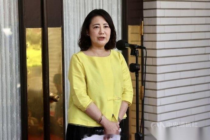 5 月 8 日台湾立院惊现诡异投票结果，58 票全票赞成通过了那笔接近八千亿巨款