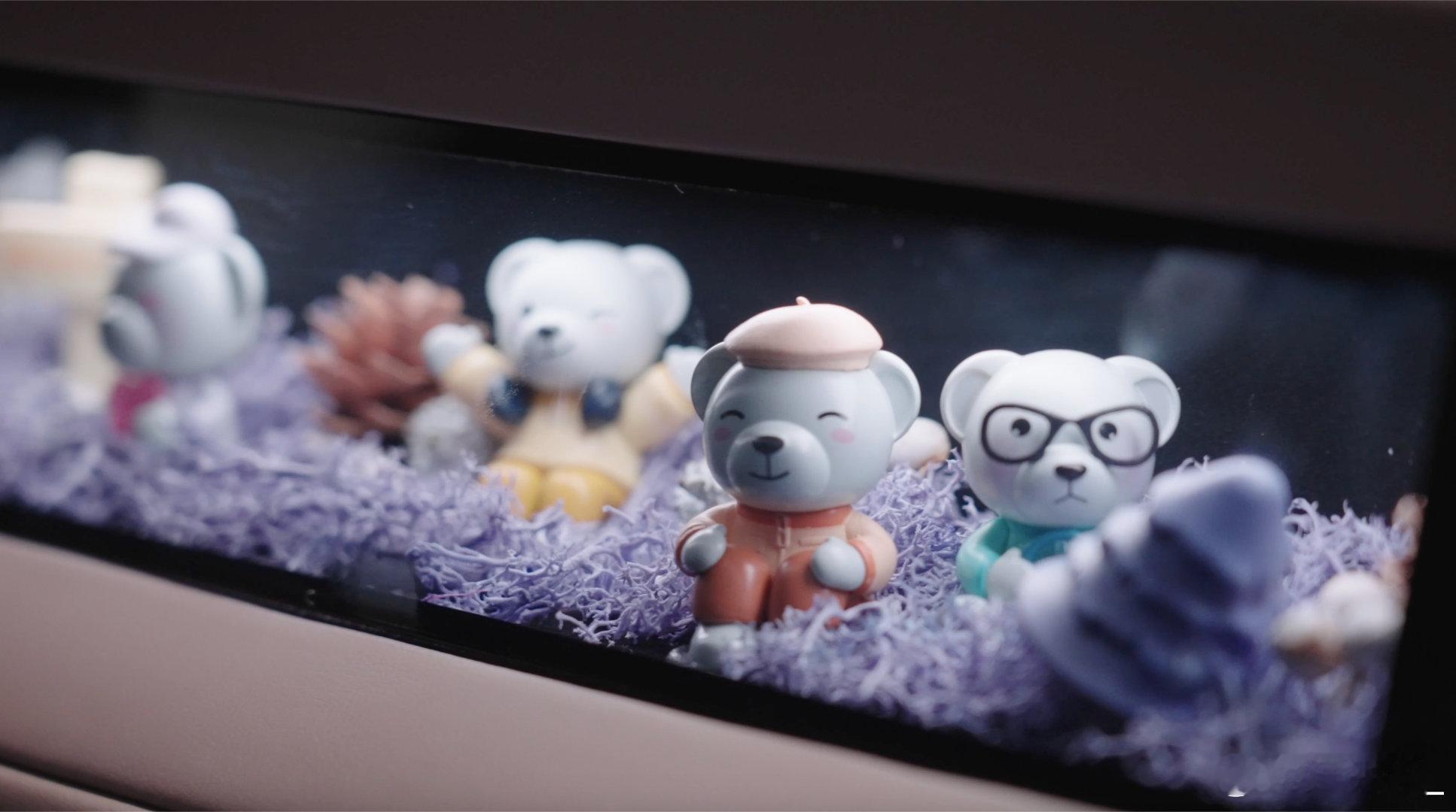 问界M6搭载可DIY副驾灵感橱窗谁懂啊，磁吸配件随吸随用，车里再也不会乱糟糟的了