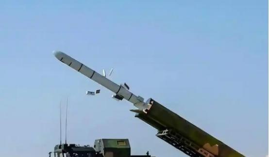 如果一枚东风41命中美军航母甲板，那航母会沉吗？说句实话吧，东风41还真没办法击