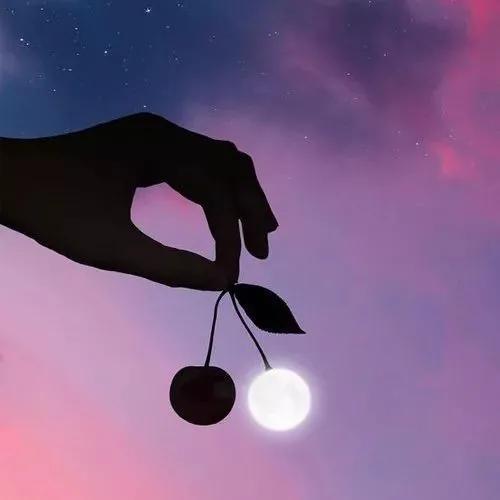 夫妻之间，有了这两样就妥了：钱和性。
有了钱和性，争吵也就少了，感情也就上来了，