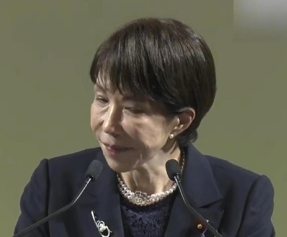 日本修宪，
实际就是为了让日本再军事化。
日本自民党，
将把日本推向历史节点。