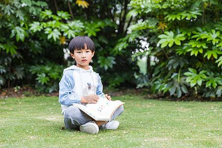 有的孩子小学成绩挺好的，常常考90多分，可是到了初中，尤其是初二初三，突然就被落