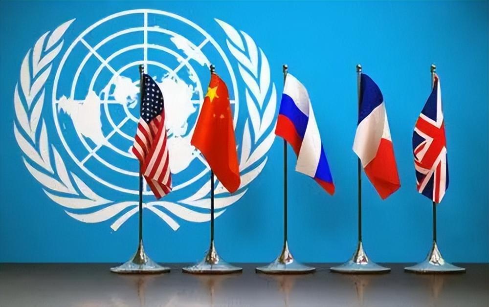 2026年7月的安卡拉北约峰会上，日本防卫大臣小泉进次郎专程跑到8000公里外的