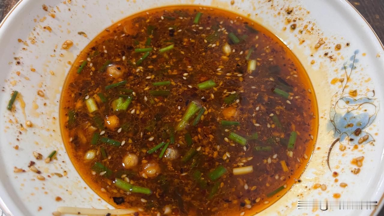 #秋日三餐打卡#
酒城烟火气，国庆享不停，大家好我是江阳沽酒客，欢迎各位朋友来泸