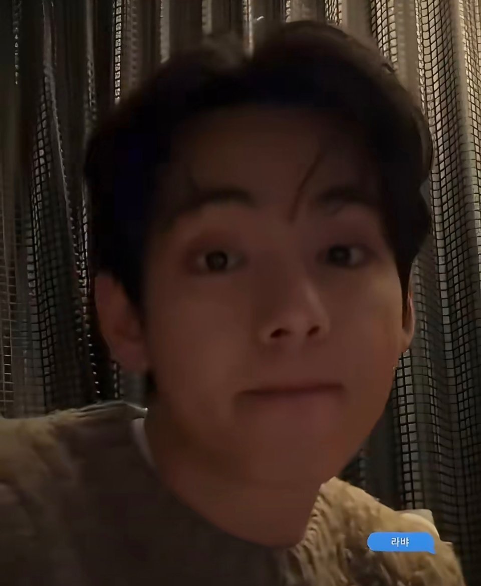 被骂了不要把别人妈送上天 而是要这样好呆萌好懵逼的嗯？一下 然后向左向右 好无辜