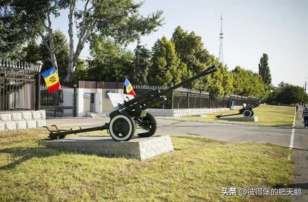 ❗摩尔多瓦国防部拆除了伟大的卫国战争时期的ZIS-3火炮！

两门ZIS-3火炮