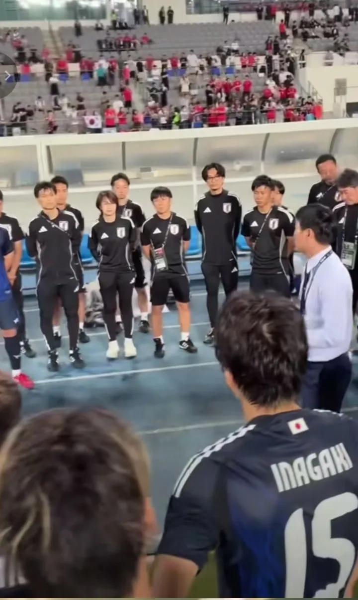 申花本赛季联赛夺冠后斯卢茨基会不会像森保一率领日本男足夺得东亚杯后第一时间让队员