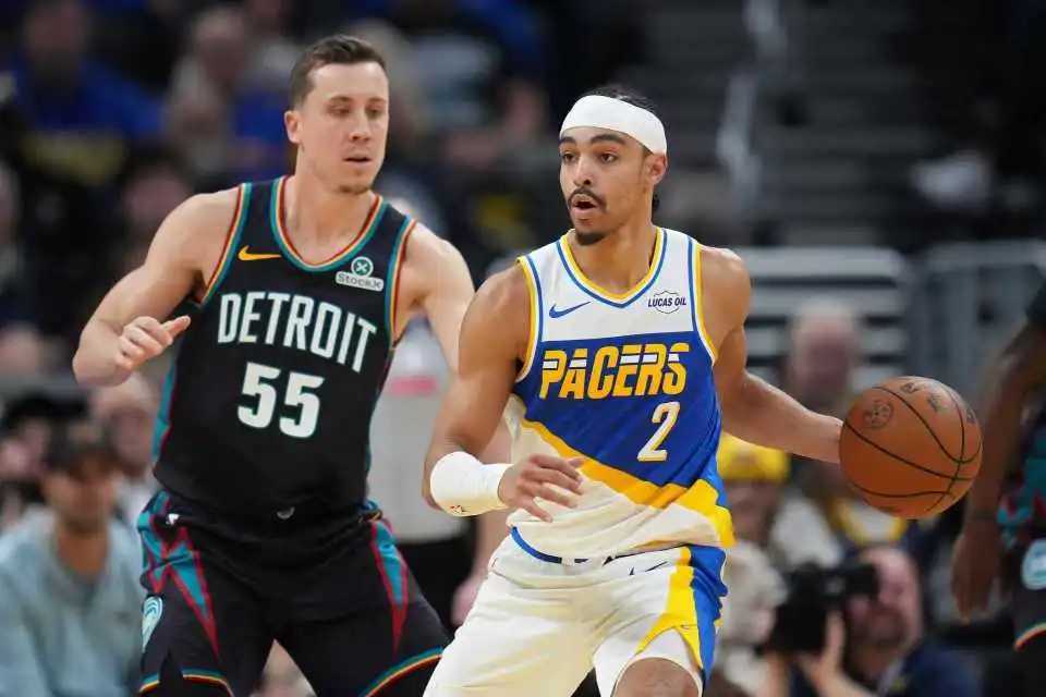 东部第一杀疯了！活塞13连胜平队史纪录，坎宁安关键勾手锁定胜局 赛季双杀步行者 