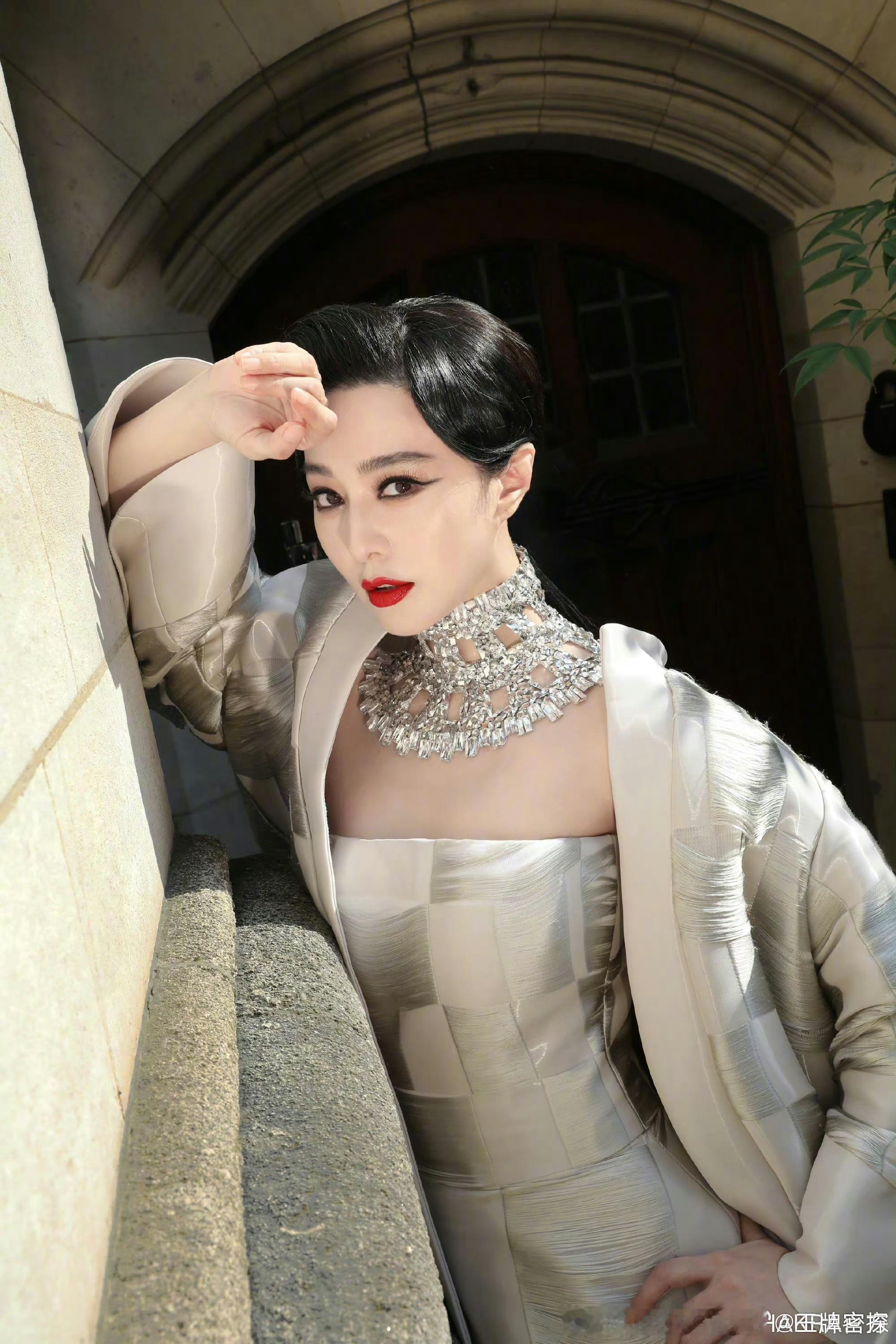Georges Chakra 2024/2025 秋冬发布🈶不得不说冰冰姐的美