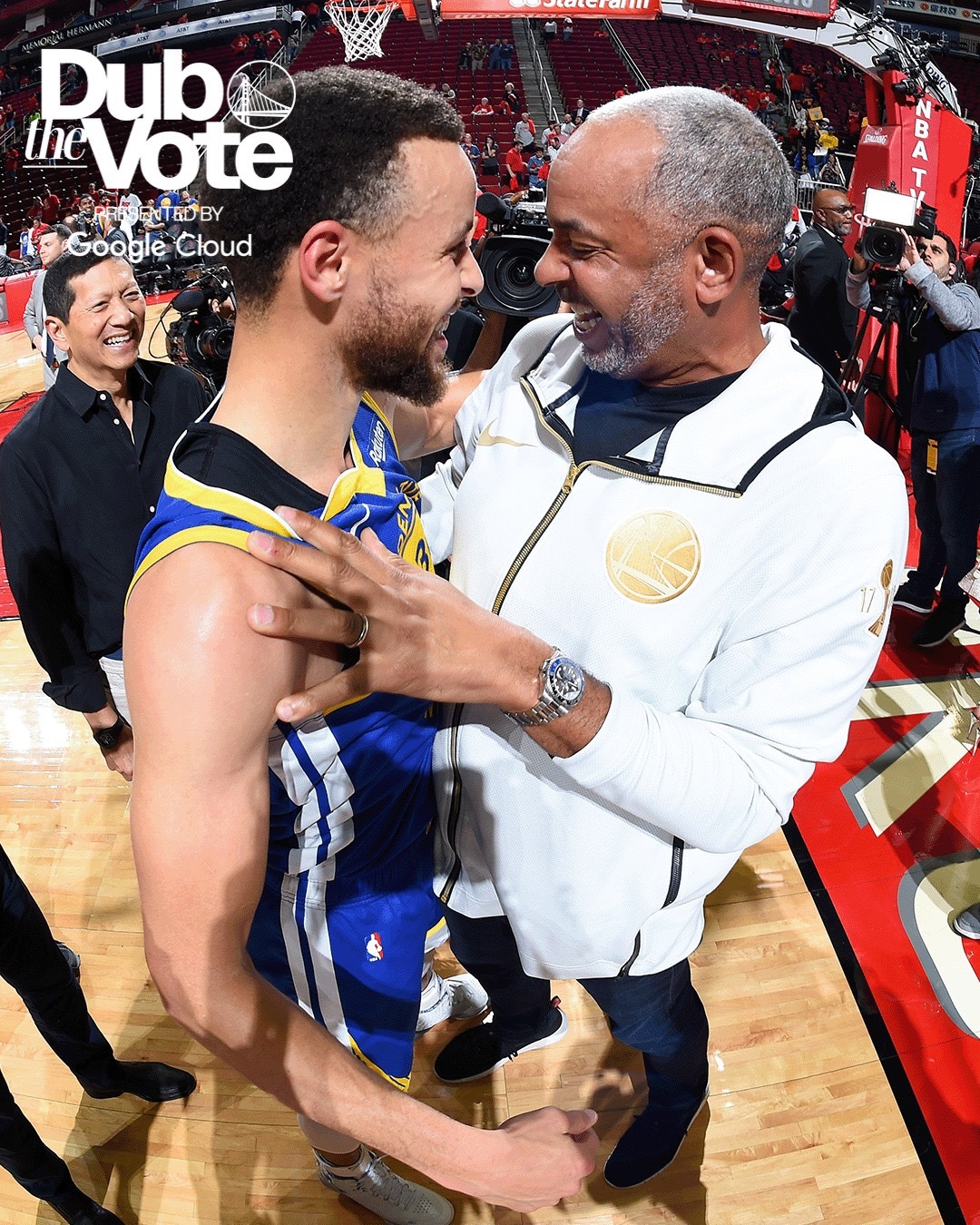 恭喜斯蒂芬和戴尔库里成为有史以来参加比赛场次最多的父子组合😎库里超话创作官