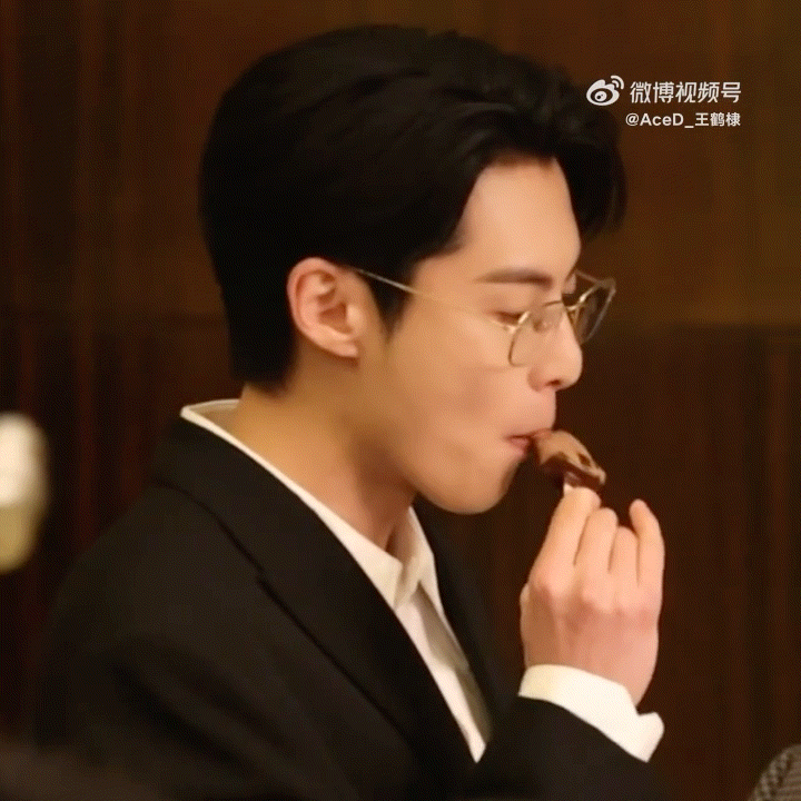 今日坚持跑椭圆机四十分钟第171天✅ 