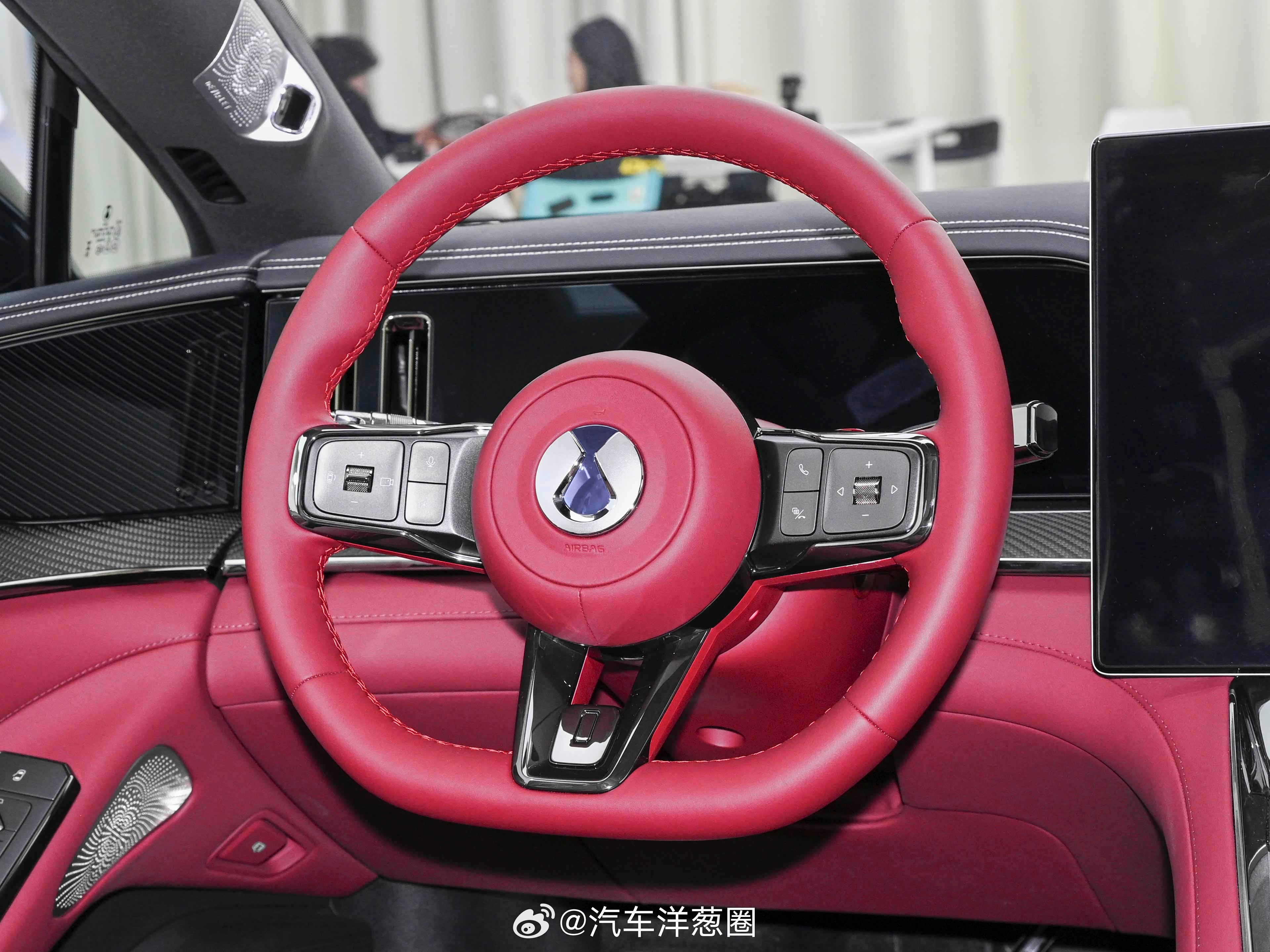 全新腾势Z9GT上市，纯电版续航可达1036km售价26.98-36.98万元纯