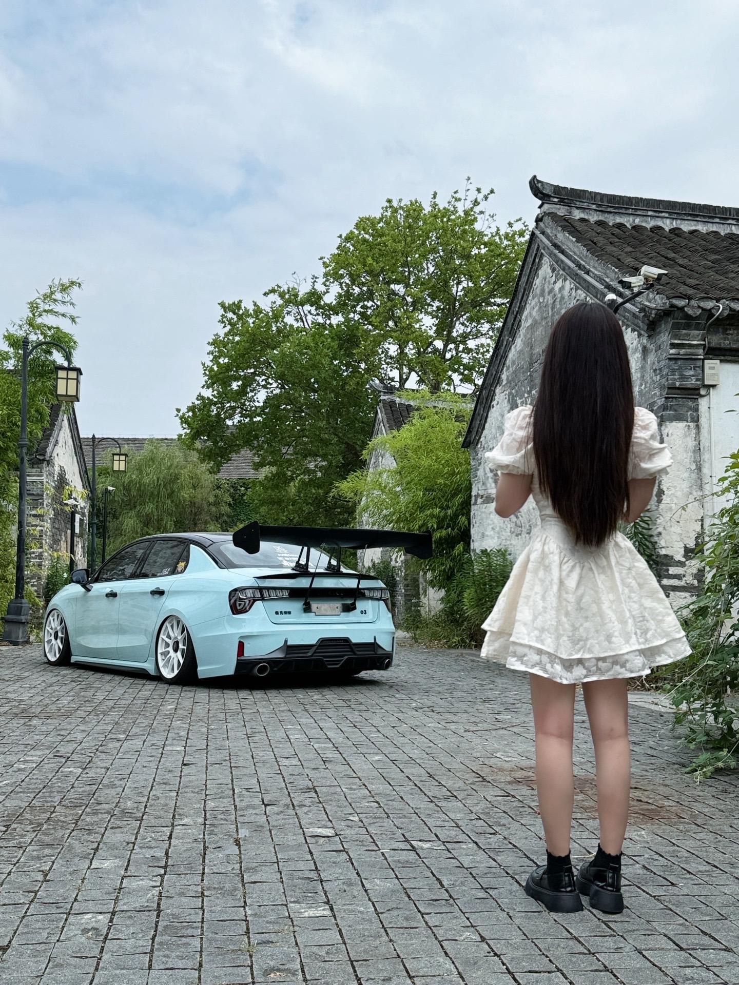 你有多久没和你的车合照了