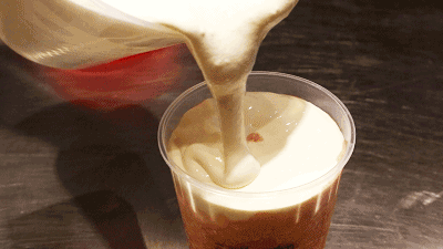 大学生饮料开封后喝3天现细菌感染【建议18点后别点奶茶和饮料】根据《中国居民膳食