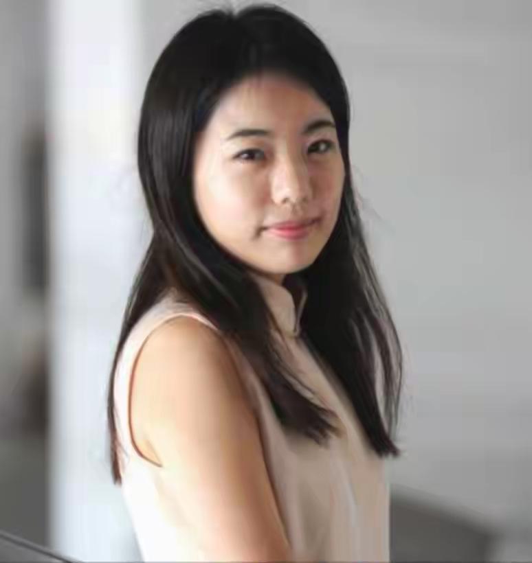 蒋方舟当年是靠文学偏才、自主招生招进清华的。她当年的考试成绩560多分，清华降6