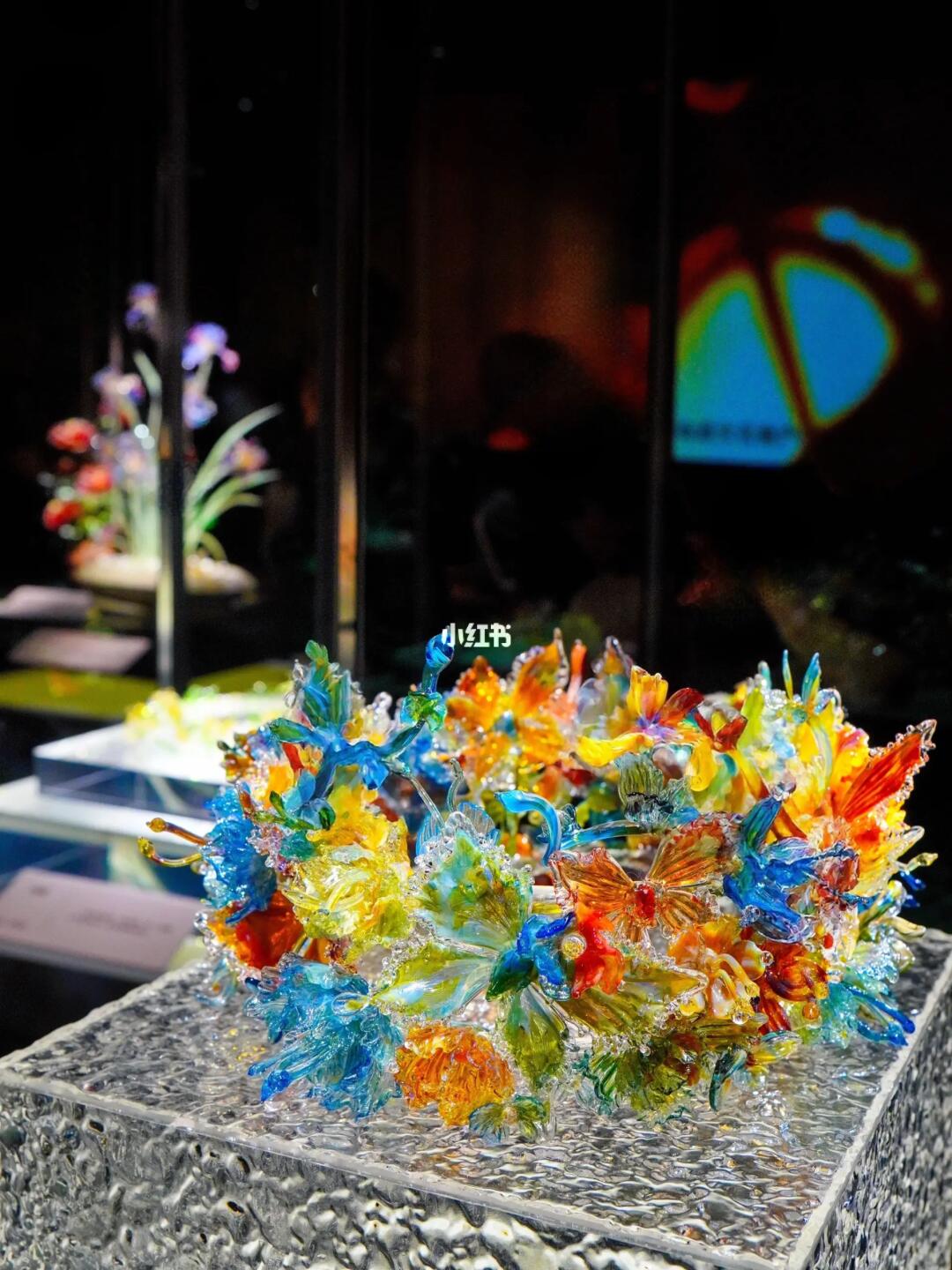 国博借来了！淄博琉璃进京赶考！！美炸了！！