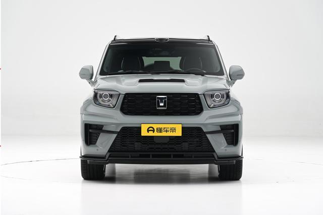月30日，全新坦克700正式开启预售，其中全新坦克700 Hi4-T搭载3.0T