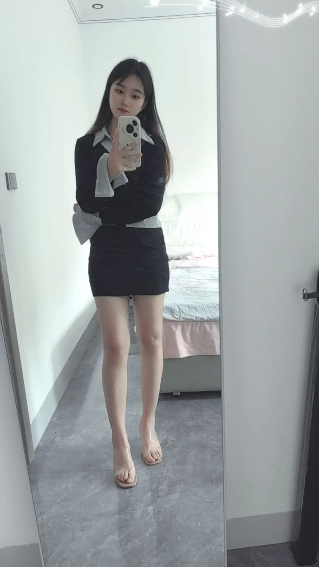 照片是随手拍的，文案是随手写的，不用因为我发什么就怎样了