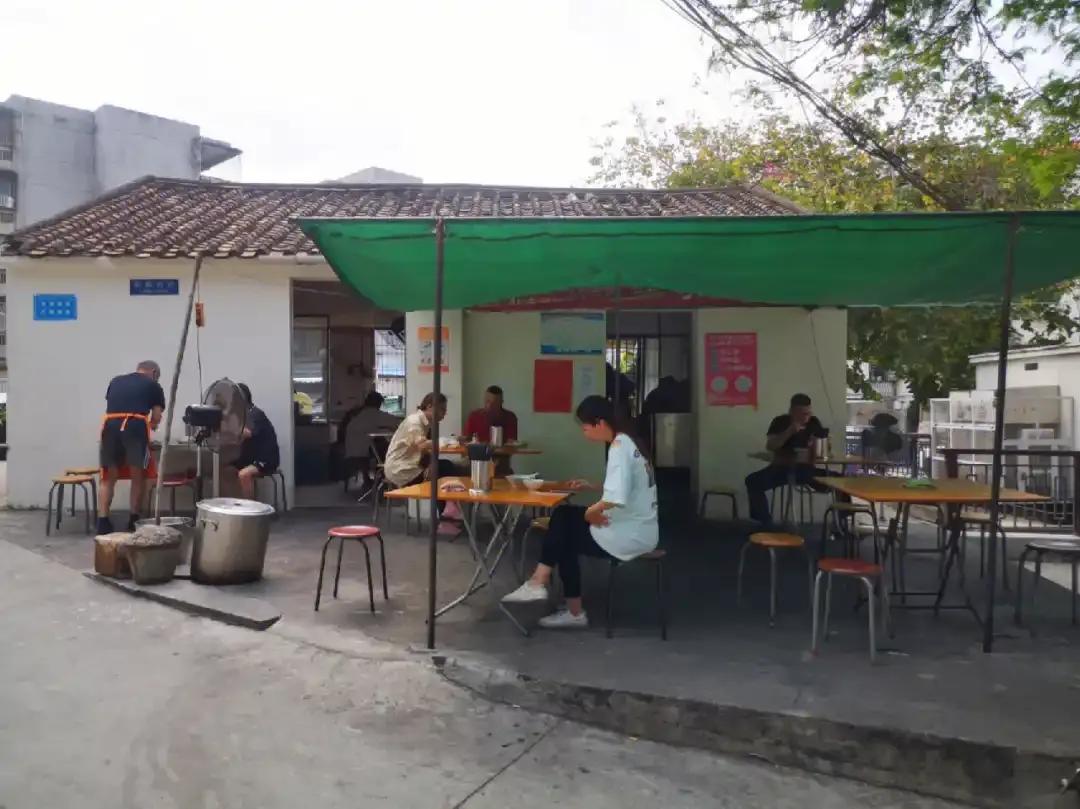 江门市老字号美食店：永叔小食
满载着一代又一代的人早餐，
在江门市羊桥市场附近小