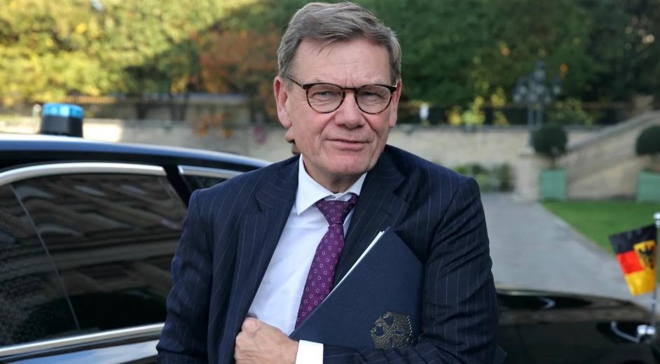 台湾是中国的，德国表态
11月3日，德国外长瓦德富尔主动给王毅外长打了电话，这次