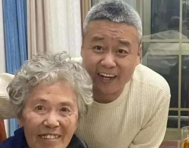 2015年，山东46岁男子投资失败，妻子却在他负债4600万后，带着孩子离开。哪