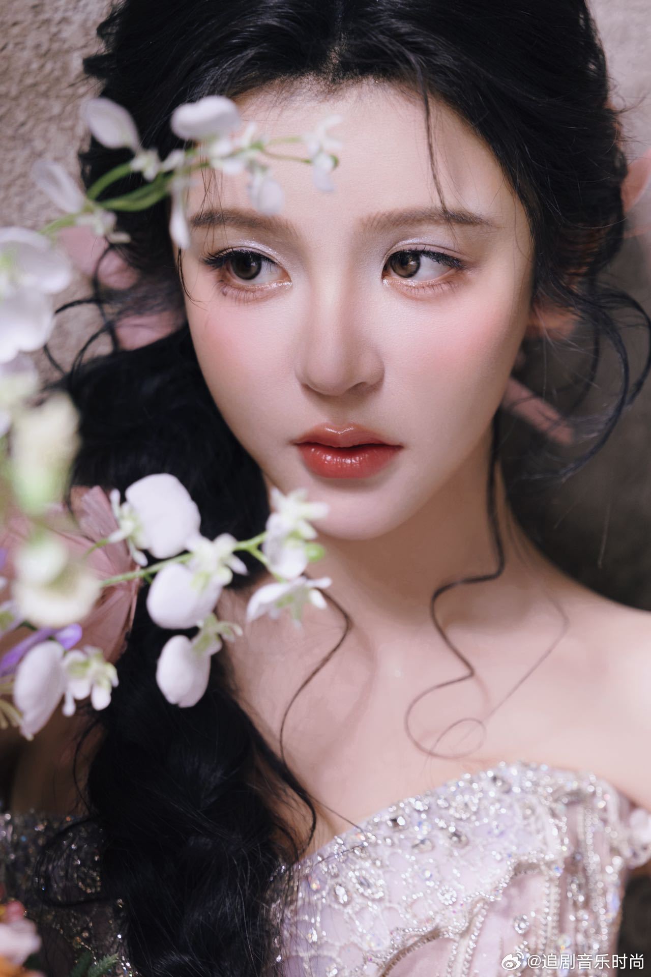 微博之夜出图 谁还没看过这个饶嘉迪 