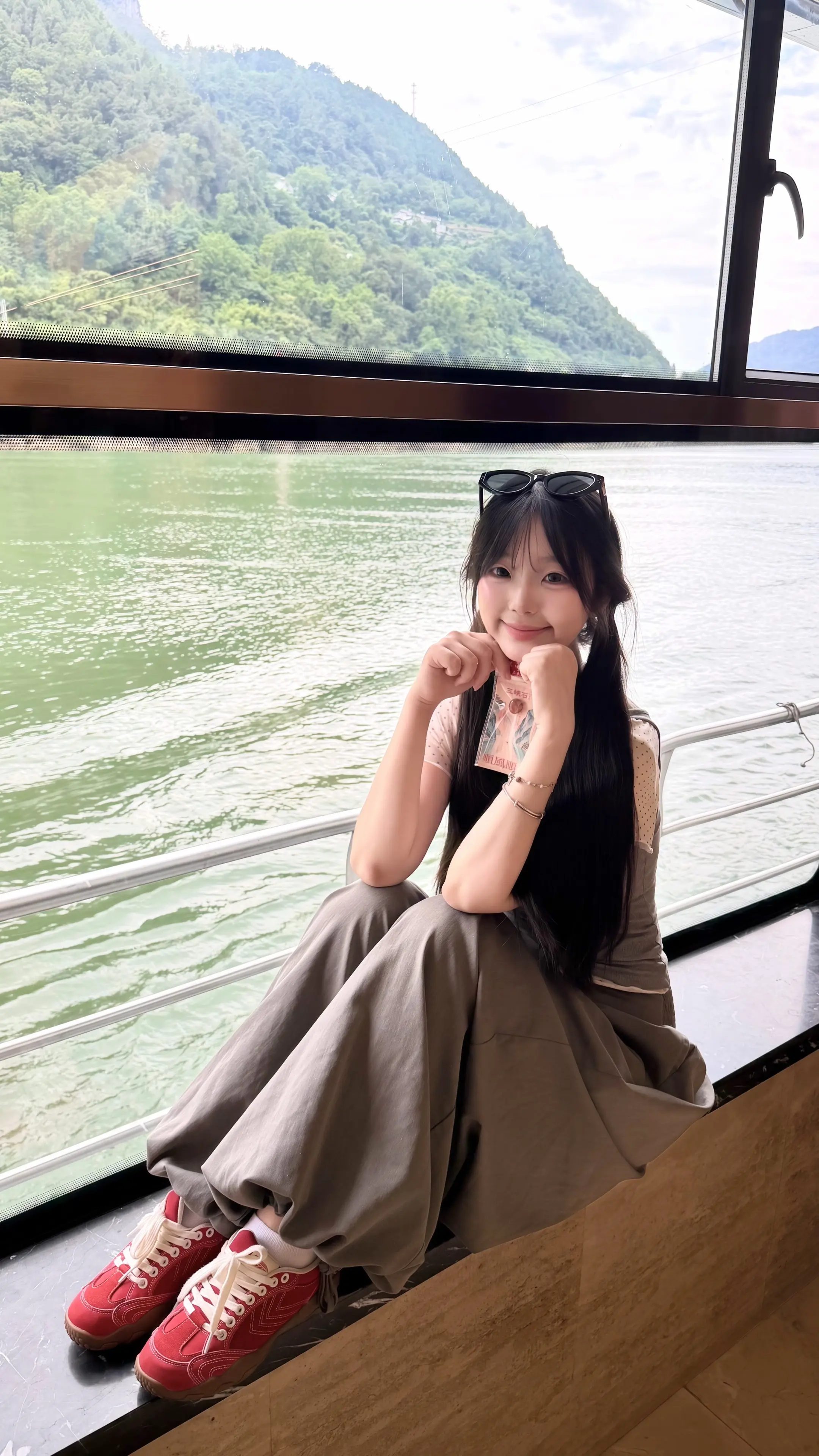 轻舟慢 三峡长
