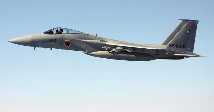日本航空自卫队连曝飞机“掉零件”事件