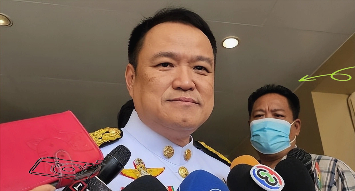 泰国这换人也挺快的。。。。泰国看守总理阿努廷在24日正式宣布，他将作为“自豪泰党