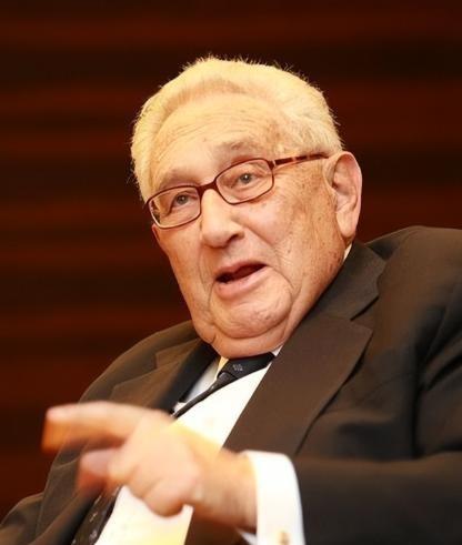 基辛格临终前的惊世预言，震惊全球！他说：“引爆第三次世界大战的绝非中美俄，而是日