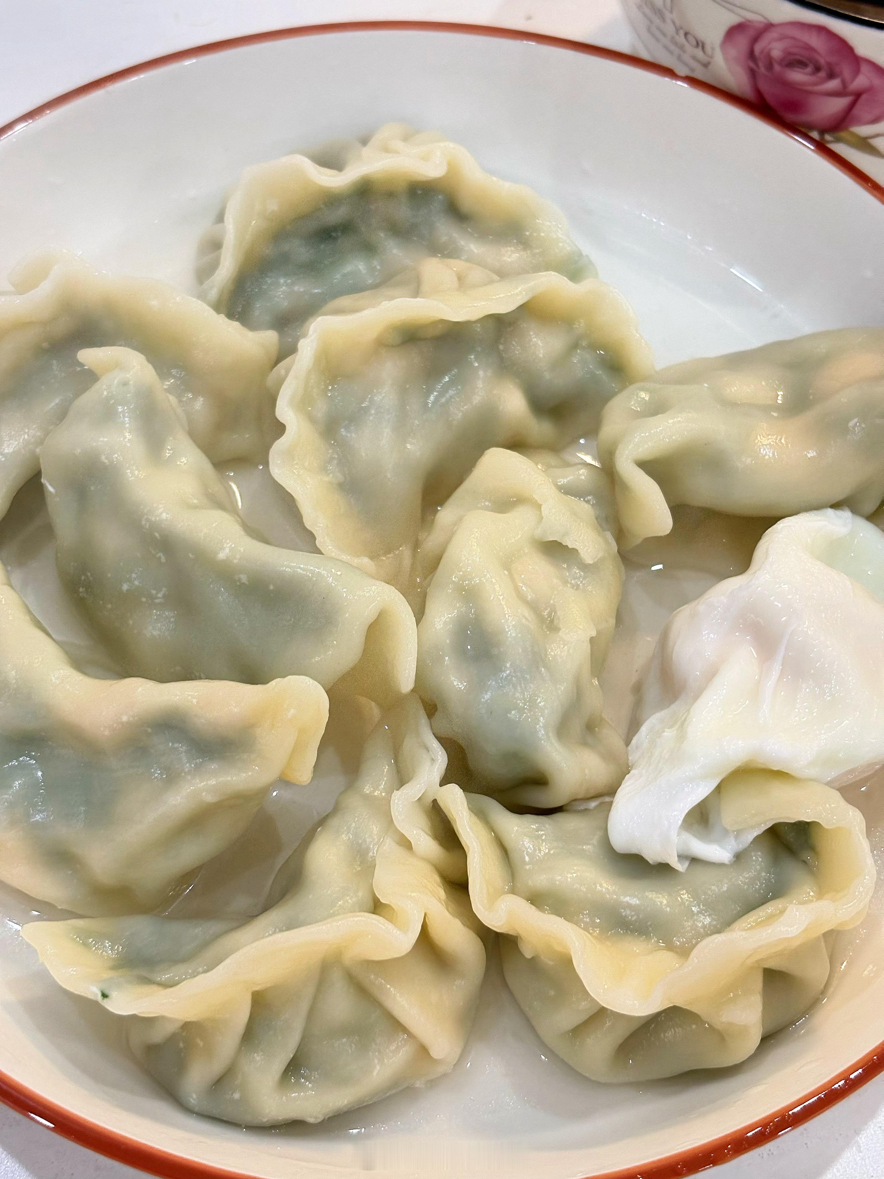 包了一堆饺子迎接暑假