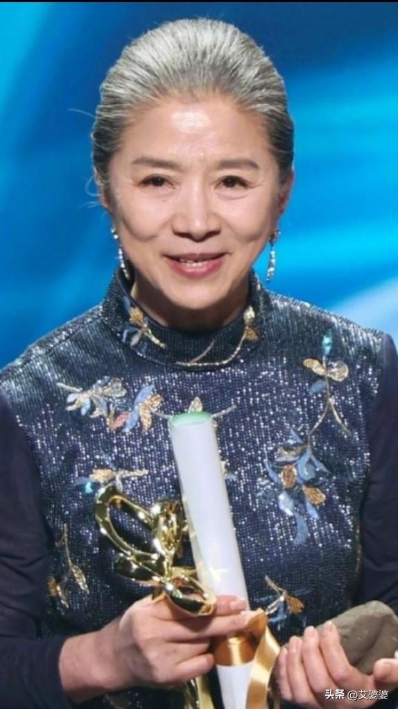 2026年6月26日第31届上海电视节白玉兰奖，66岁的迟蓬凭借电视剧《生万物》