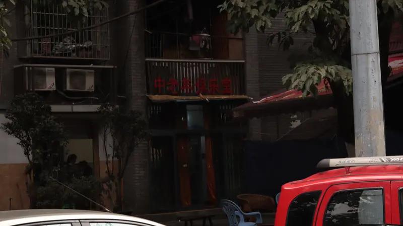 重庆“10 人聚餐 9 人开溜”看似一场 1262 元的小额纠纷，却把“熟人社会