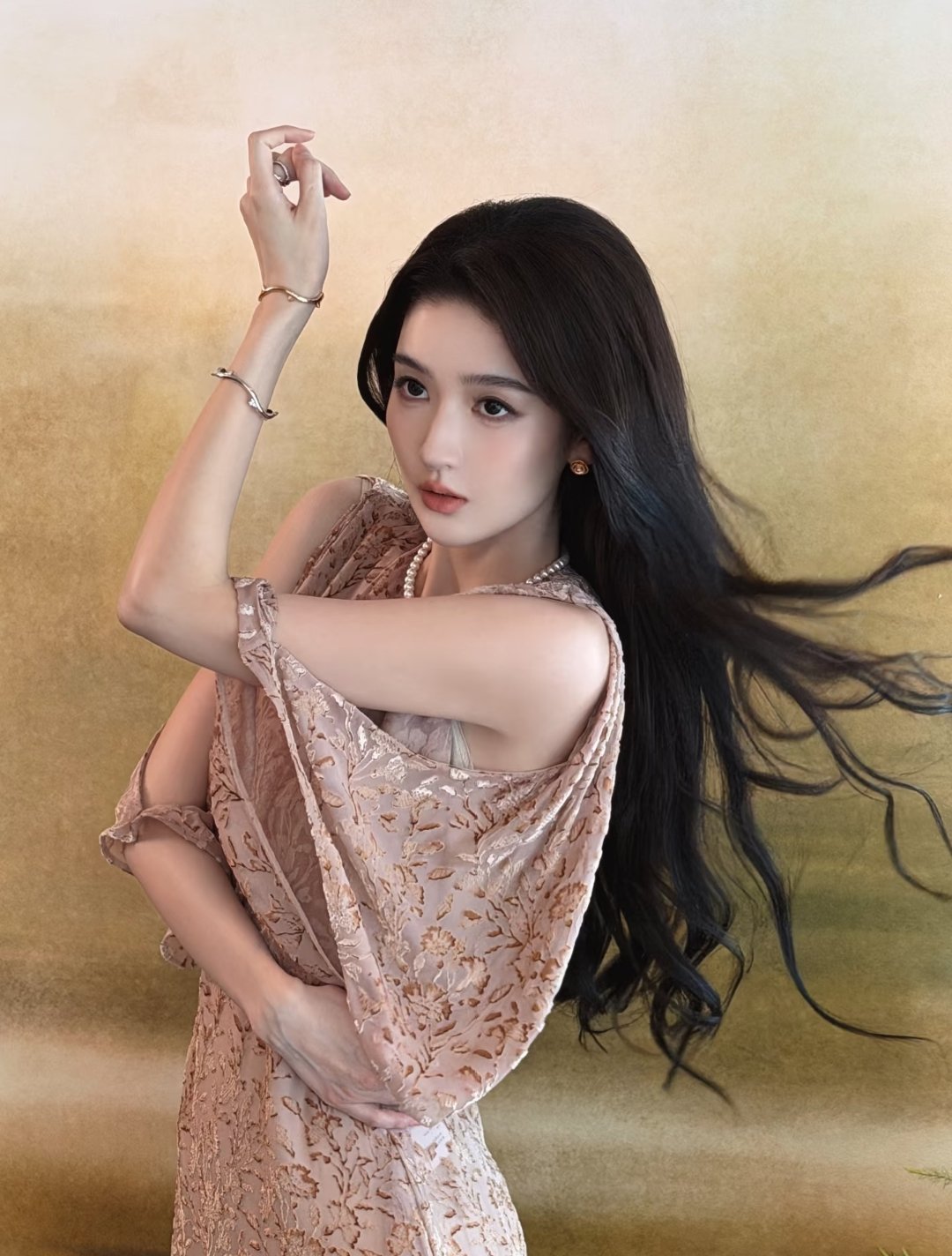 王玉雯一组美图～“我睡着咯 💤我爱睡大觉 ” 